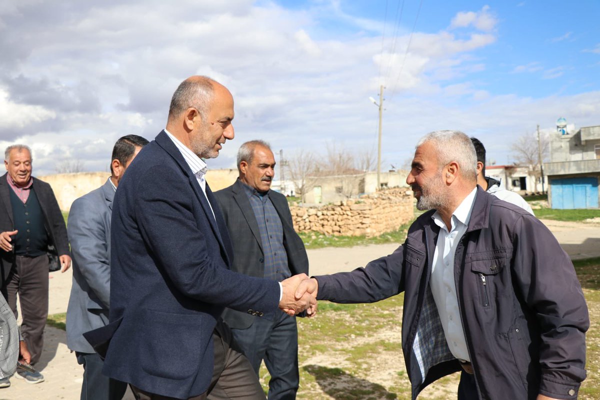 SuphiAksoyB's tweet photo. 📍75.Yıl

Durmak yok, yola devam.🇹🇷

AK Parti İlçe Başkanımız Yusuf Çakmak ile birlikte 75. Yıl Mahallemizde kıymetli hemşehrilerimiz ile bir araya geldik. 

@akpartiurfa @Akbozova1 @bybekirbozdag @yzyilmaz55 @aysesula @zabeyazgul @adelioglu63 @yusufcakmak63 https://t.co/VfiBsDT3Hp