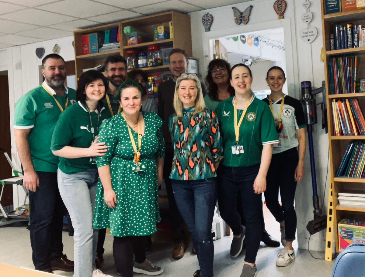 Our teachers are all decked out in green today to celebrate St. Patrick's Day! Have a lovely weekend everybody! @CHI_Ireland @HOPEteacherEU @CityofDublinETB