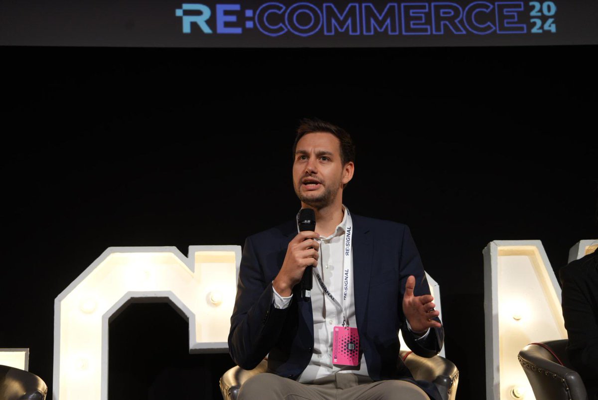 Re:signal tweet media