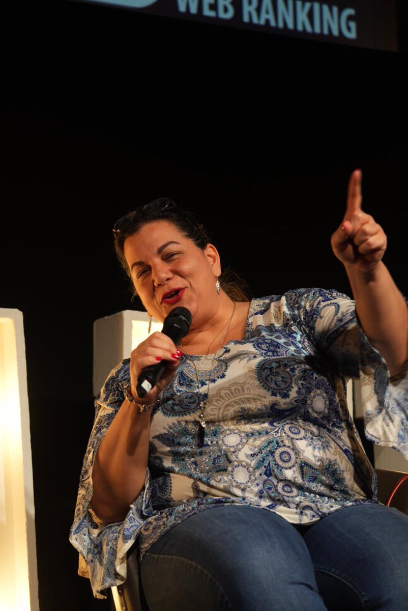 Re:signal tweet media