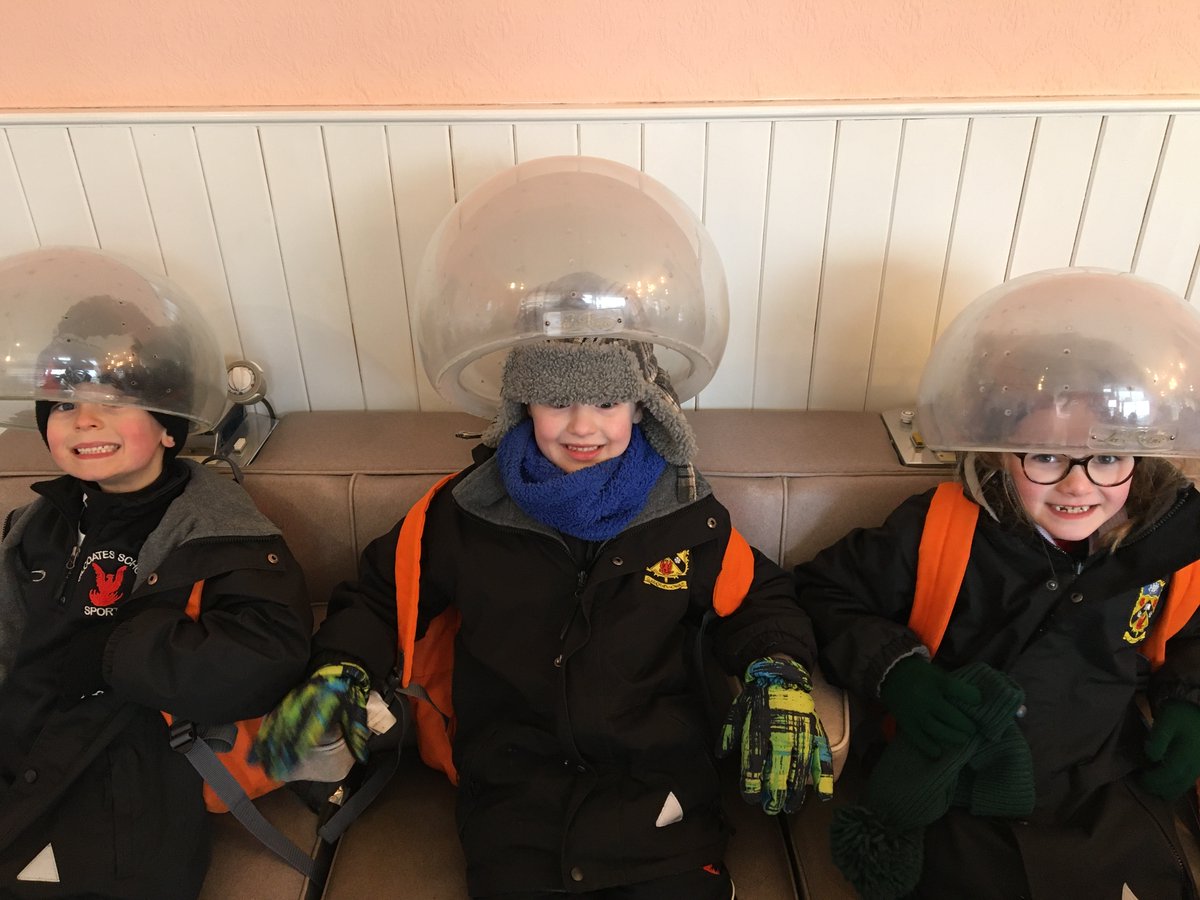 silcoatesschool's tweet image. Year 2 had a blast at @beamish_museum, diving into North East England&apos;s heritage! From a 1900s street to the 1950s town, they explored history first-hand. Highlights included a sweet-making demo, a tram ride, and a visit to a real coal mine. #LivingMemory #HistoryInTheMaking
