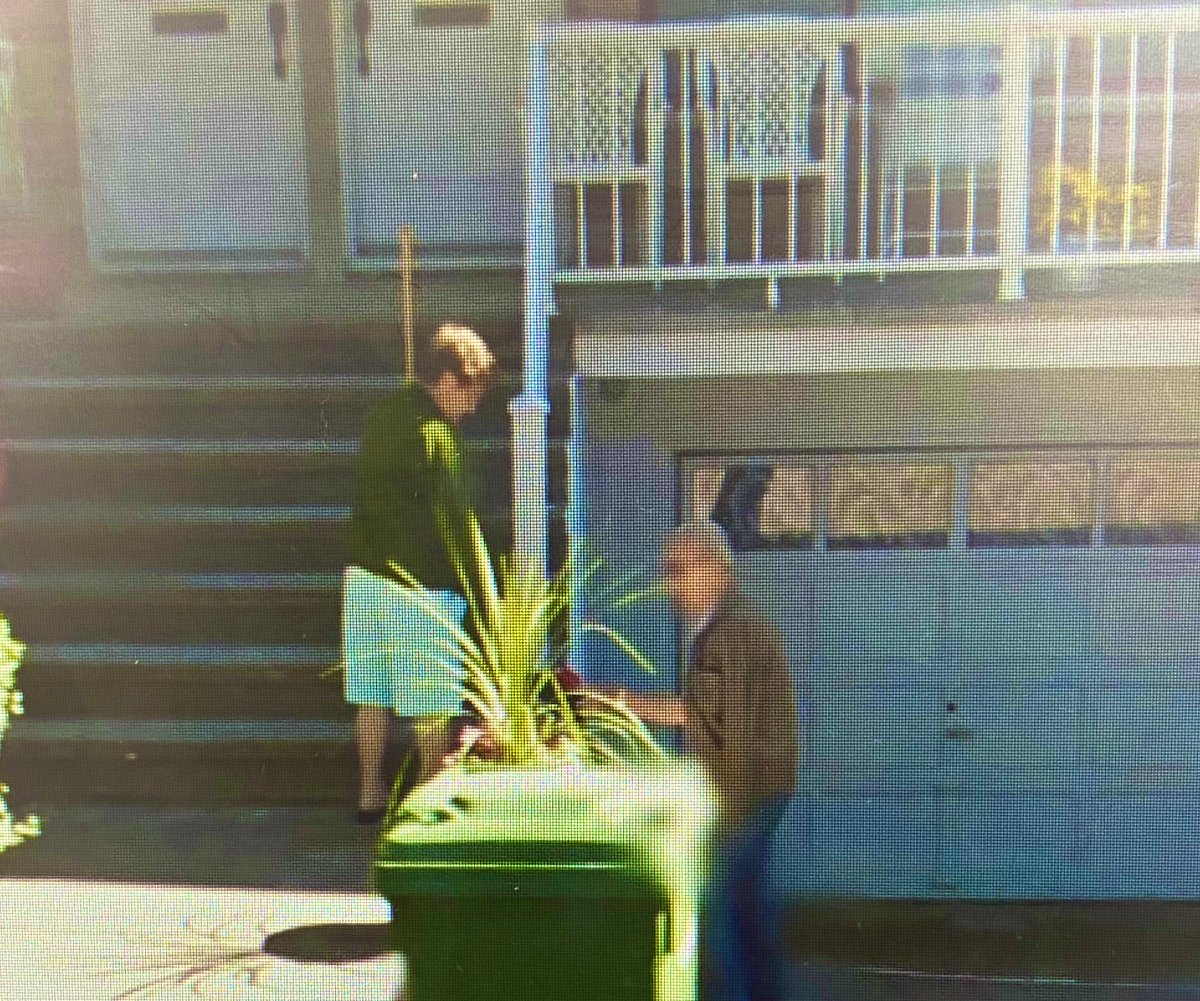 sawah_v's tweet photo. My sister FaceTimed me, told me to look up my address on Google Maps and to go back to July 2012

My Nonna and Nonno ❤️🕊️ https://t.co/umas6zqTwP