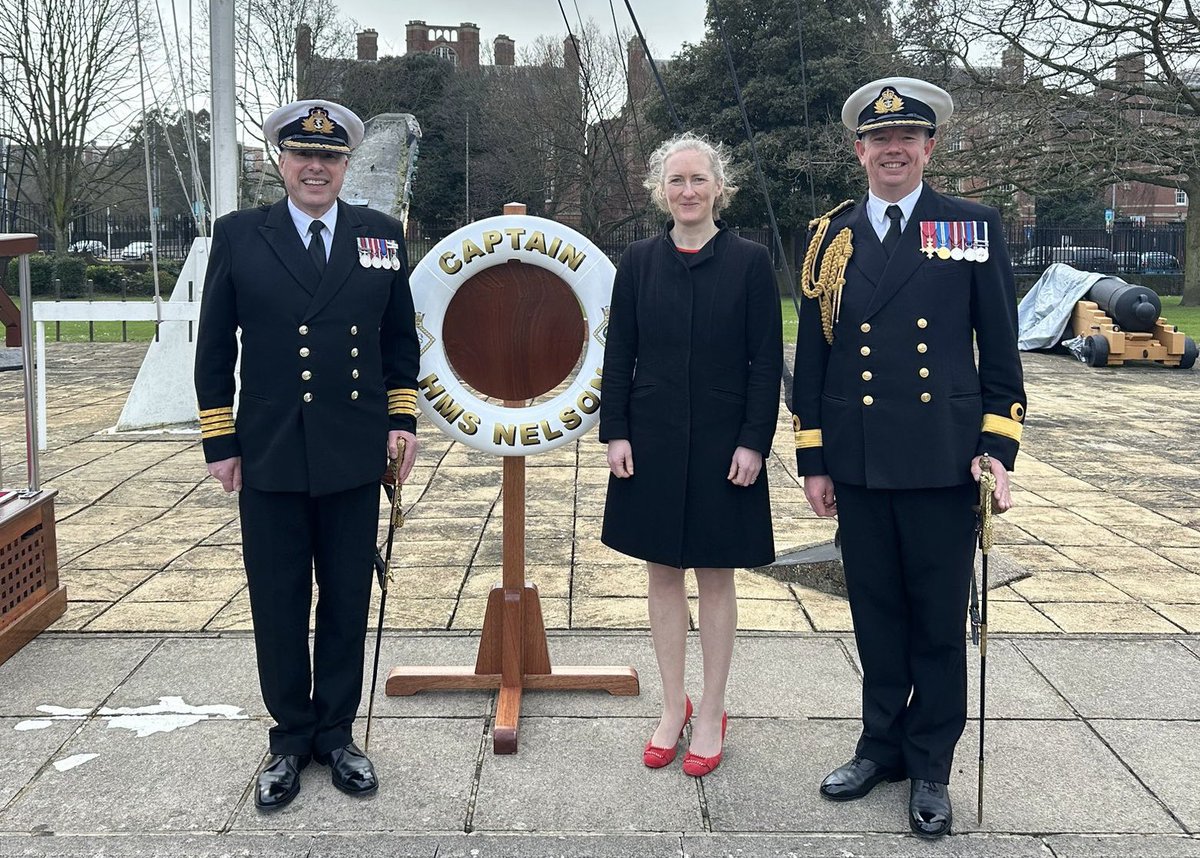 #FridayMotivation - a great #HMSNelson Divisions, 1st for many years. Thank you Sarah Davies, @RoyalNavy Financial Director, for being the Guest of Honour & well done to all recipients of the CO’s End of Term awards 👏👏👏
