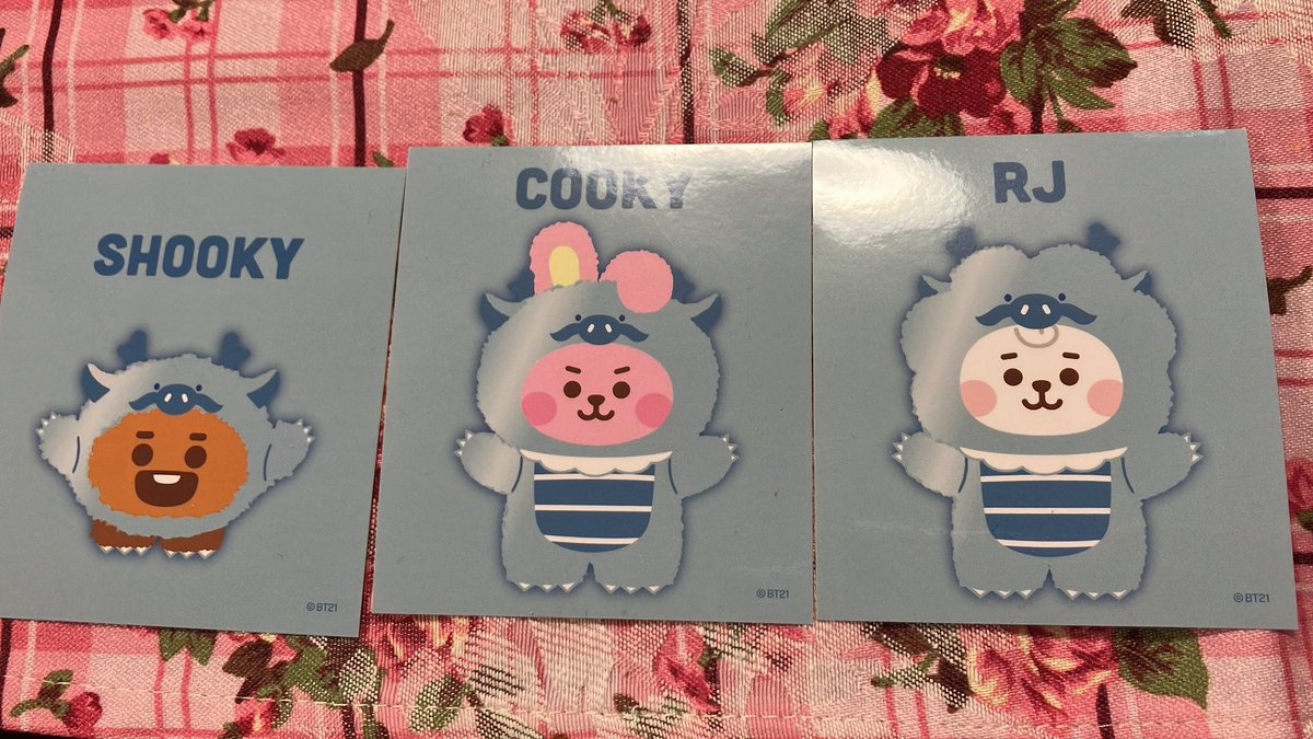 BT21  ノベルティ　ステッカー　交換
💙ドラゴン
譲:シュキ、クキ、RJ
求:同種　TATA💜＞マン💕＞チミー
郵送での交換希望！
推しが出なかったので、、交換可能な方いましたら、お声がけ下さい🙇‍♀️
※確認のため開封しました。
折れ、初期傷等気にならない方。。
#BT21交換　#ノベルティ #ドラゴン