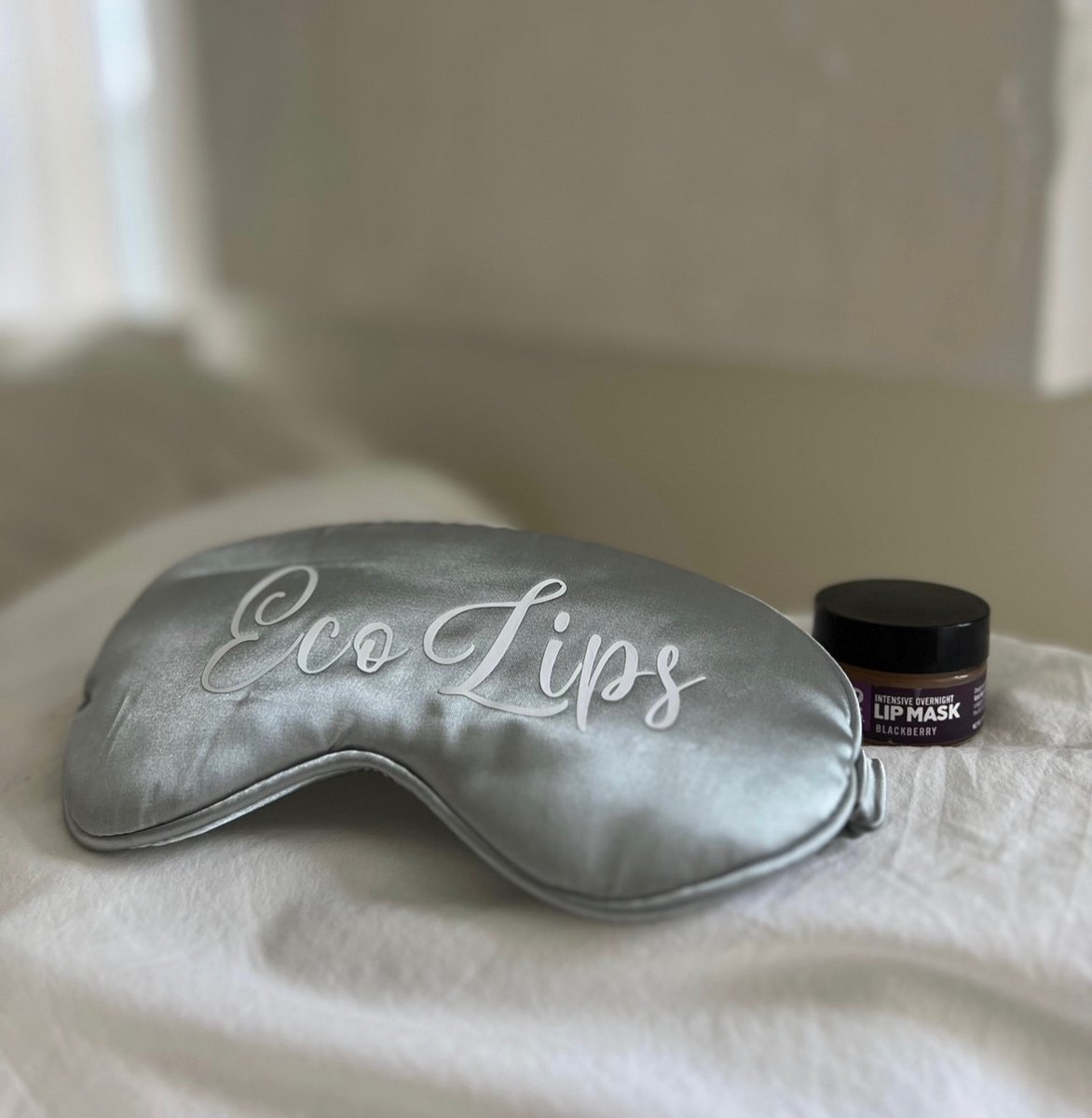 Happy #worldsleepday !💤 Revitalize your lips while you sleep this with our nourishing Overnight Lip Mask! Wake up to smoother, softer lips, ready to take on the day ahead.