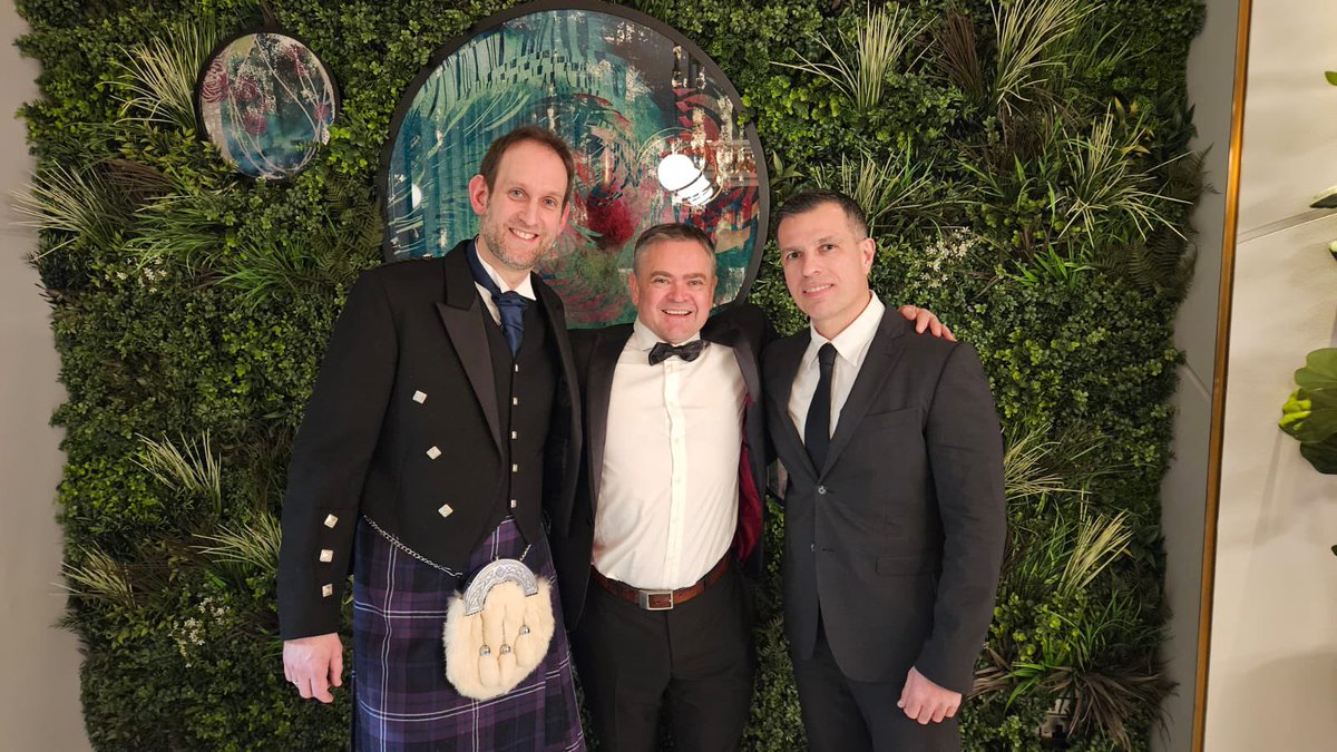 helged80's tweet photo. A great evening celebrating Scotland’s Life Sciences Achievements! Tremendous thanks to the incredible team at @UoDLifeSciences supporting us - and celebrating being finalist with a great community! @LuigiManfrediIT and TayTherapeutics @RHAPSEDA #glycotime #strepA https://t.co/zi4O7ceYLU