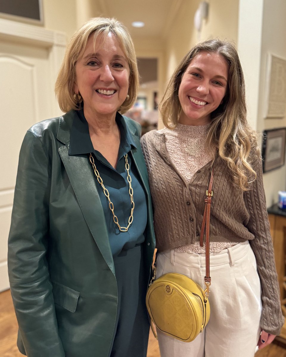 DondePlowman's tweet image. Always enjoy spending time with members of our Volunteer community in Nashville! It’s a great time to be a Tennessee Vol! 🍊#GBO #UTK