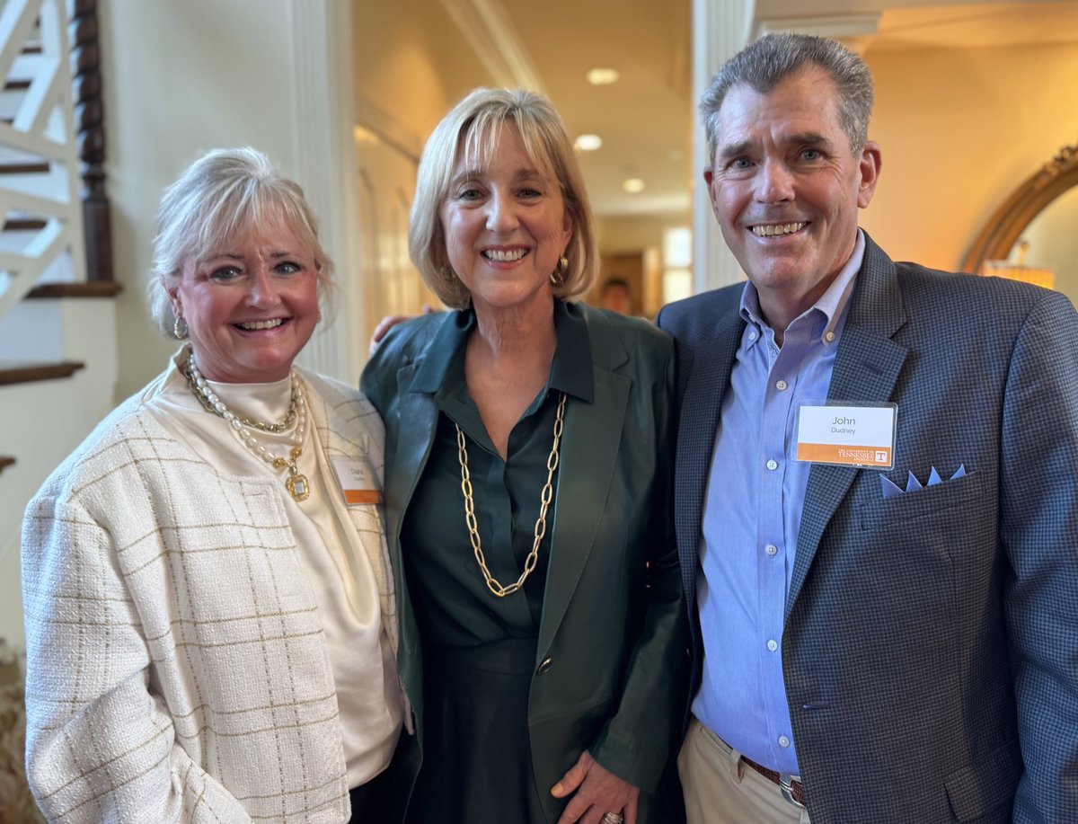 DondePlowman's tweet image. Always enjoy spending time with members of our Volunteer community in Nashville! It’s a great time to be a Tennessee Vol! 🍊#GBO #UTK