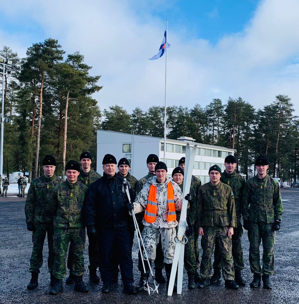merisotakoulu's tweet photo. ”Todella hienot pari päivää Olterman hiihdoissa takana! Kiitos järjestäjille mahtavasta tapahtumasta ja upeasta kisahengestä!”, kertoo merikadetti
🎿💫 #oltermanni78 @PorinPR https://t.co/YBLbBqcp98