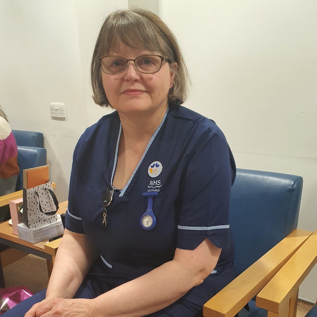 Congrats to Liz Irvine, who is retiring after 40 yrs in the #NHS, and spent the last 30 yrs as Senior Charge Nurse of Recovery in the Main Theatre Suite at ARI. As a much loved, knowledgeable, and reliable nurse she'll be missed by all her colleagues. #ThankYou #ProudToBeNHSG