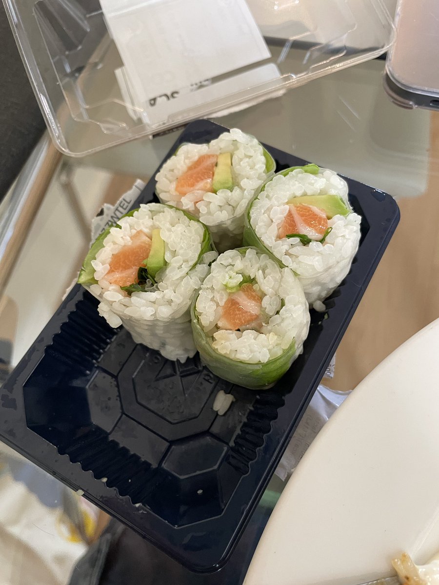 SiJPayne's tweet photo. @_sushidaily your pictures on the website show much larger pieces of salmon to what’s given. Why is that ? https://t.co/KgjgAy1mgH