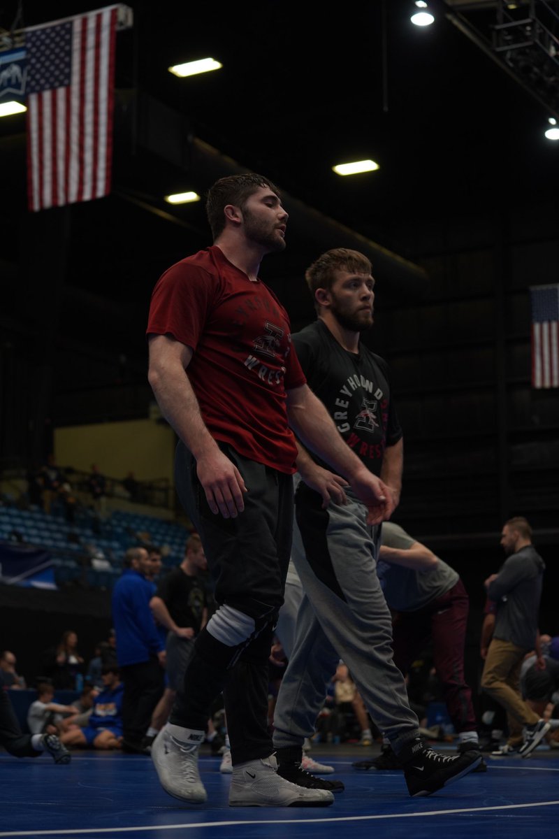 UIndyWrestling's tweet photo. “CLEAR THE MATS!” 🎙️

It’s go time! HOUNDS are officially #OffTheChain🐾

#D2Wrestle https://t.co/Y2iNMOgeRK