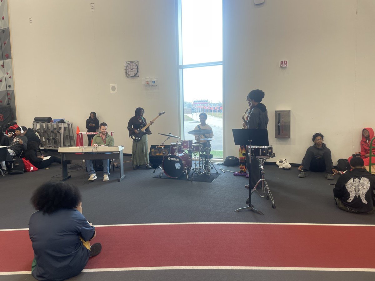 Capstone Day at 227!!!  Congrats to <a href="/IB_mwatersRTHS/">Maureen Waters</a> on putting on a great event!!!  

#richinstudentsuccess
#weReeverywhere