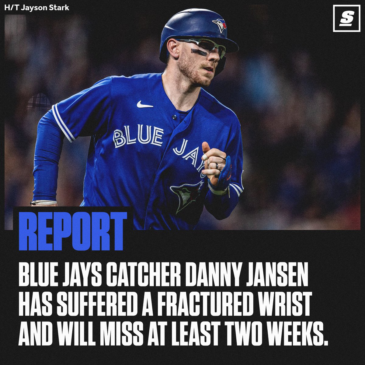 theScore's tweet photo. Danny Jansen has a fractured wrist. https://t.co/PeDXy2Zuoo https://t.co/6sqKIUTcfZ