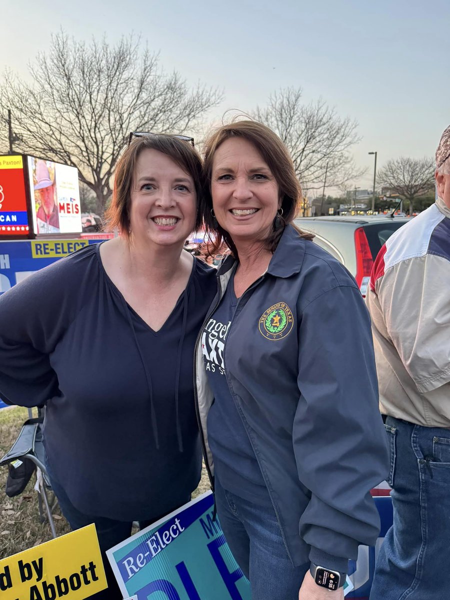 Now that the dust has settled from election day, I want to take another moment to truly thank all of the volunteers. It is A LOT of work to run a campaign, & I know a good campaign is only as strong as its volunteers!