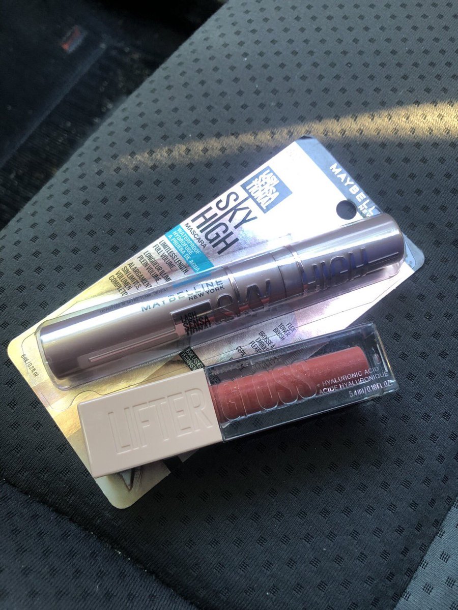 si la caprichosa le da mg a un tw que quiere rimel y labial, vas y se lo compras