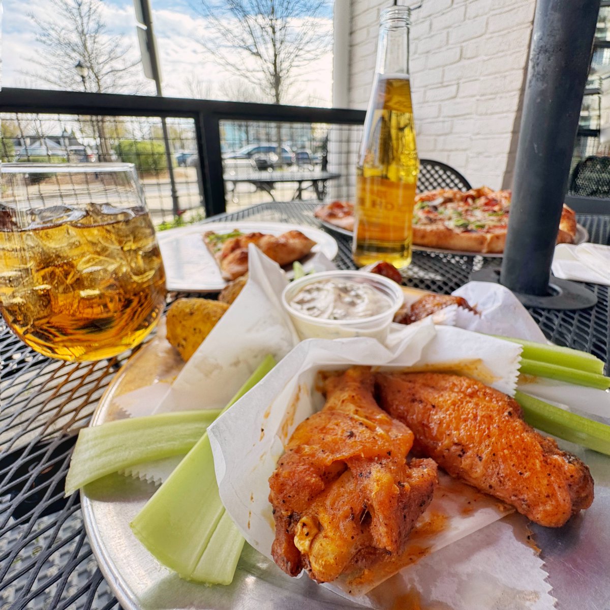 mthpizza's tweet image. 📣 It's tiiiiime!!

Slices &amp;amp; meatball subs start today!

SLICES, COMBOS, &amp;amp; MEATBALL SUBS Fri - Sun 12PM-4PM 
Bring friends to try all the combos, or grab slices customized w/extra toppings.

#meatballsub #lunchspecial #localpizza #smyrnaga #atlanta #pizzaandwings