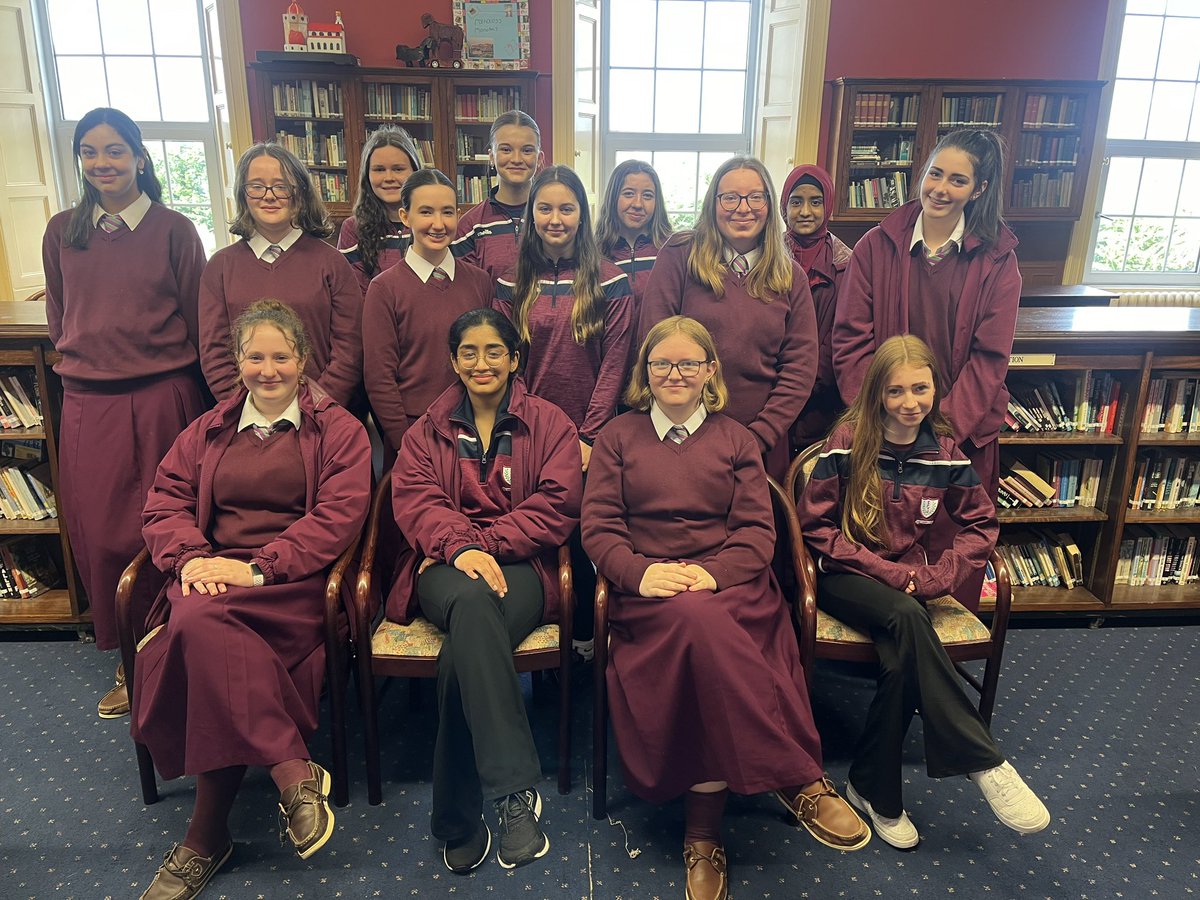Our Junior Debate team have been working hard and are raring to go after being inspired by our Senior Team during the week. We look forward to the group’s second debate next Thursday, and wish the girls the very best of luck 🍀