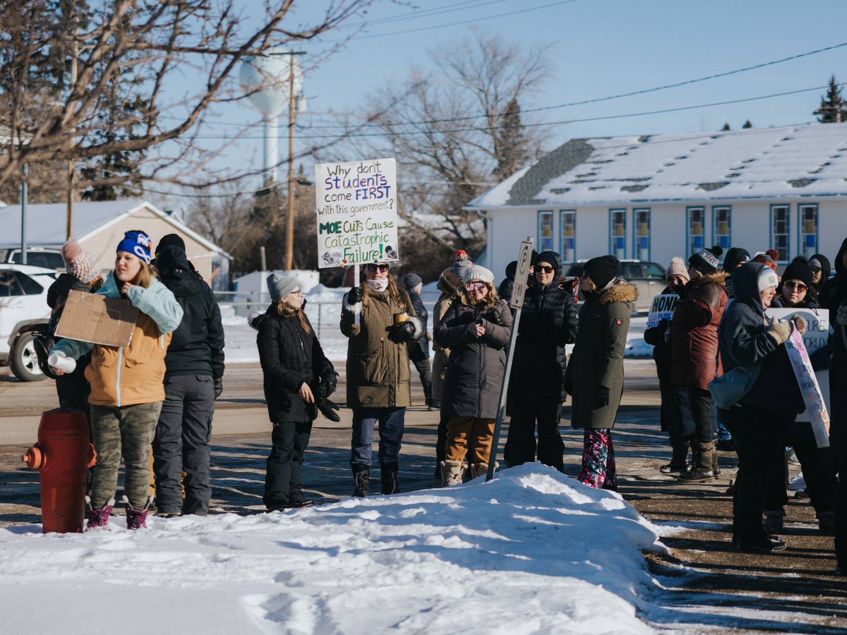 📢 NEWS RELEASE: Rotating Withdrawal of Noon-Hour Supervision March 18 and March 19 Teachers are giving notice of a rotating withdrawal of noon-hour supervision that will take place Monday, March 18 and Tuesday, March 19. Read more: stf.sk.ca/about-stf/news…