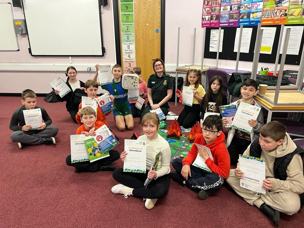 Earlier this year, our pupils received two excellent 1⃣st-aid training sessions from <a href="/YorksAmbulance/">Yorkshire Ambulance</a>. Many thanks to the brilliant Community Engagement Officers, Ali and Sasha, who taught our pupils how young people can save lives and helped them build confidence🚑#RestartaHeart