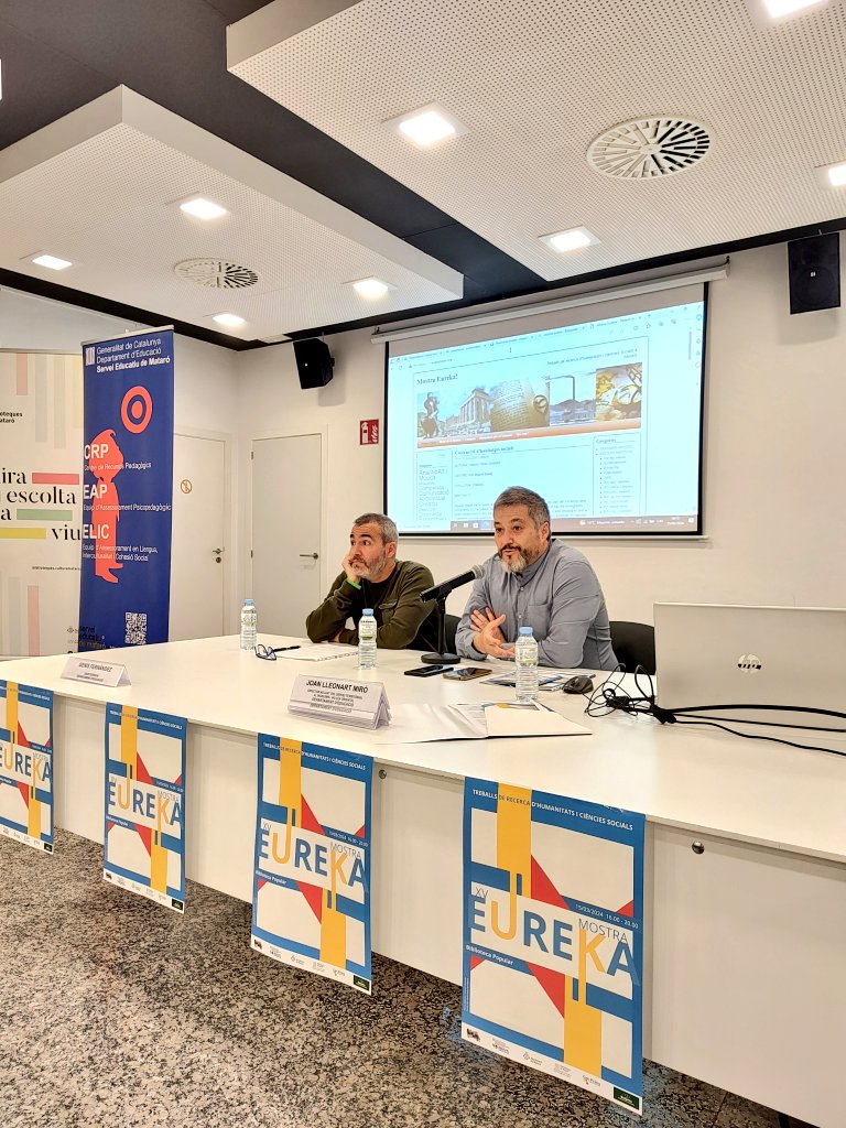 SEZ Mataró (CRP, EAP i LIC) (@semataro) on Twitter photo El director adjunt de <a href="/SSTTMVO/">ST_MVO</a>, <a href="/joan_lleonart/">Joan Lleonart</a> obre la Mostra de Treballs de Recerca Eureka! Agraeix la feina feta per l'alumnat, les famílies, els docents i el <a href="/SEmataro/">SEZ Mataró (CRP, EAP i LIC)</a>. Fa un repàs per tots els treballs veient com les administracions necessiten d'aquestes recerca per avançar. El director adjunt de <a href="/SSTTMVO/">ST_MVO</a>, <a href="/joan_lleonart/">Joan Lleonart</a> obre la Mostra de Treballs de Recerca Eureka! Agraeix la feina feta per l'alumnat, les famílies, els docents i el <a href="/SEmataro/">SEZ Mataró (CRP, EAP i LIC)</a>. Fa un repàs per tots els treballs veient com les administracions necessiten d'aquestes recerca per avançar.