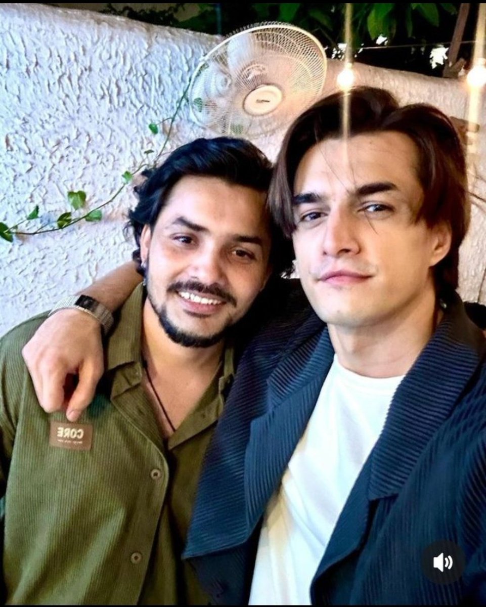 roopikasudaman's tweet photo. Face and voice of Maddy in a single frame...#MohsinKhan #MohsinAsMaddy #Aryam https://t.co/R7QoSoCges