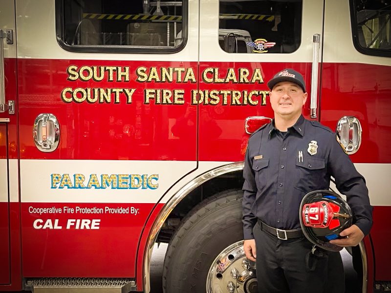 Meet Alexander Miller, one of our newly accredited Fire Apparatus Engineer (FAE) Paramedics. He successfully completed his Paramedic onboarding process this week!
#JoinCALFIRE & make a difference, like FAE Miller: fire.ca.gov/join-calfire.

#CALFIRESCU #SSCCFD #EngineerMedic
