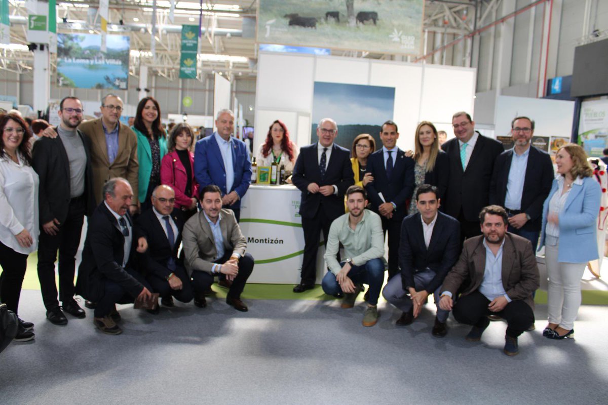 Visitamos la Feria de los Pueblos para defender y poner en valor el potencial de nuestros pueblos.

✅ 97 municipios llenos de vida y de rincones espectaculares con enorme riqueza, sin duda tenemos la provincia más bonita.