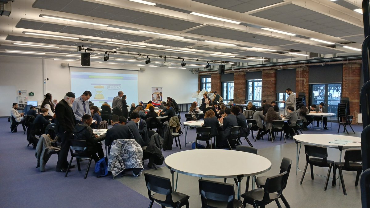 Many thanks to @DixonsSixth for hosting the #Bradford @Advanced_Maths Y10 Maths Feast. Great venue! Well done to the fantastic students and teachers from @BronteGirls @dixonsaa @BBEC1 @Dixons_Co @TitusSaltSchool @dixonsca @FevershamA @DixonsKings and @LaisterdykeLa who took part.