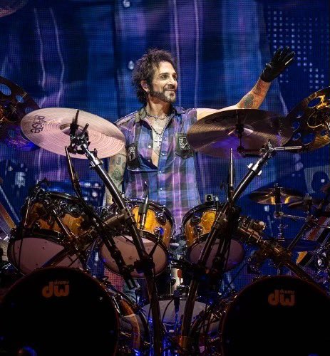 Ooh, how precious time… your time has come West Valley, UT!! 🎶👆🏻We can’t wait to take you on nostalgic ride through some of Journeys greatest hits tonight. See you soon folks!! 

#JourneyTour2024 #DeenCastronovo #TeamDeeno #WestValleyUTRocks @JourneyOfficial 
📷 @ironmikesavoia