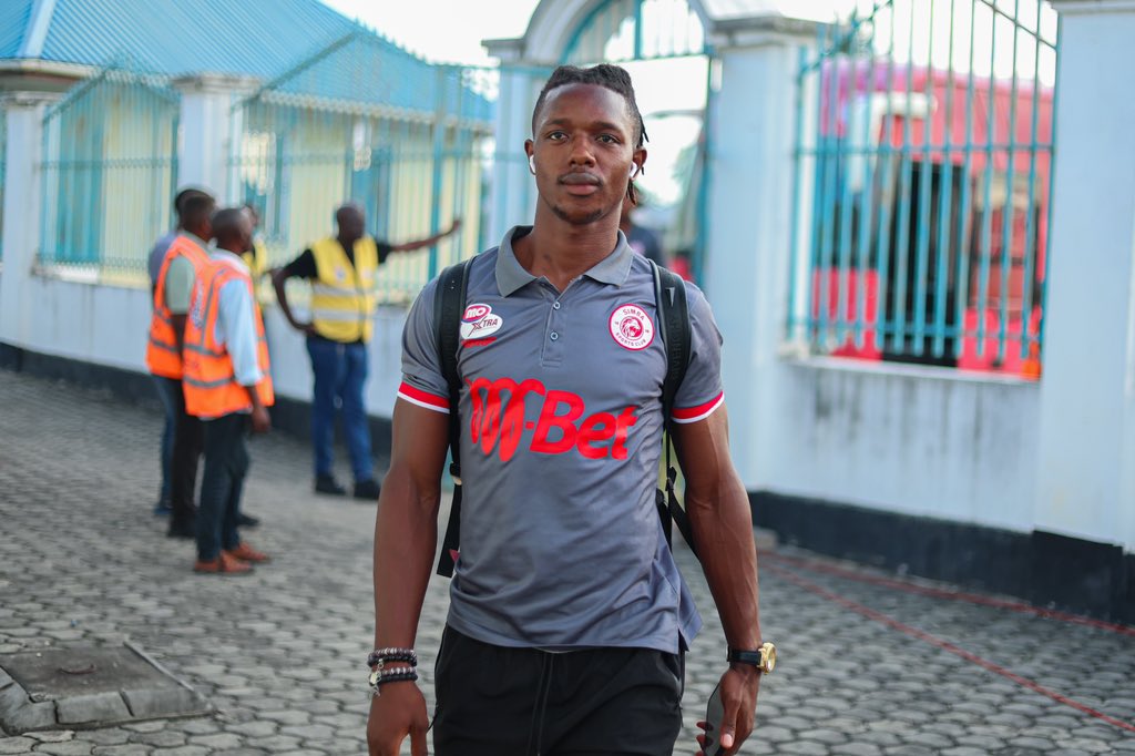 SimbaSCTanzania's tweet photo. Tumefika uwanjani. #NBCPremierLeague #WenyeNchi #NguvuMoja https://t.co/ALAOMliIqW