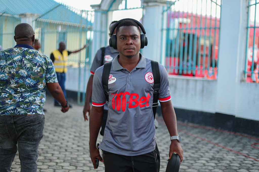 SimbaSCTanzania's tweet photo. Tumefika uwanjani. #NBCPremierLeague #WenyeNchi #NguvuMoja https://t.co/ALAOMliIqW