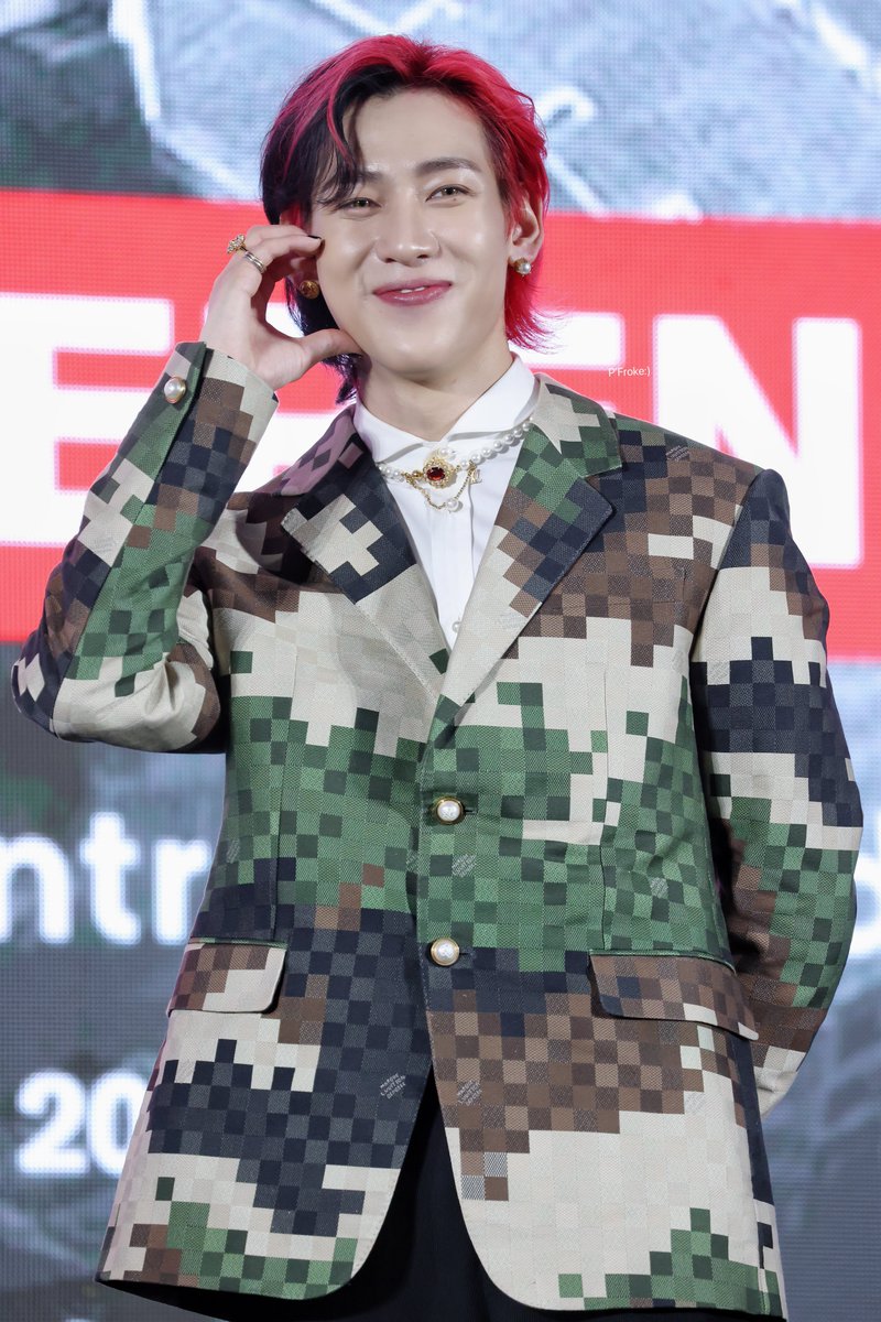 FWanit's tweet photo. 240315 มองอย่างไงก็น่ารัก❤️
BAMBAM RAJAMANGALA PRESS CON
#ENCOREAREA52PC
#BAMBAMENCOREAREA52INBKK
#แบมแบม #BAMBAM #뱀뱀 https://t.co/e5eIvIuq5L