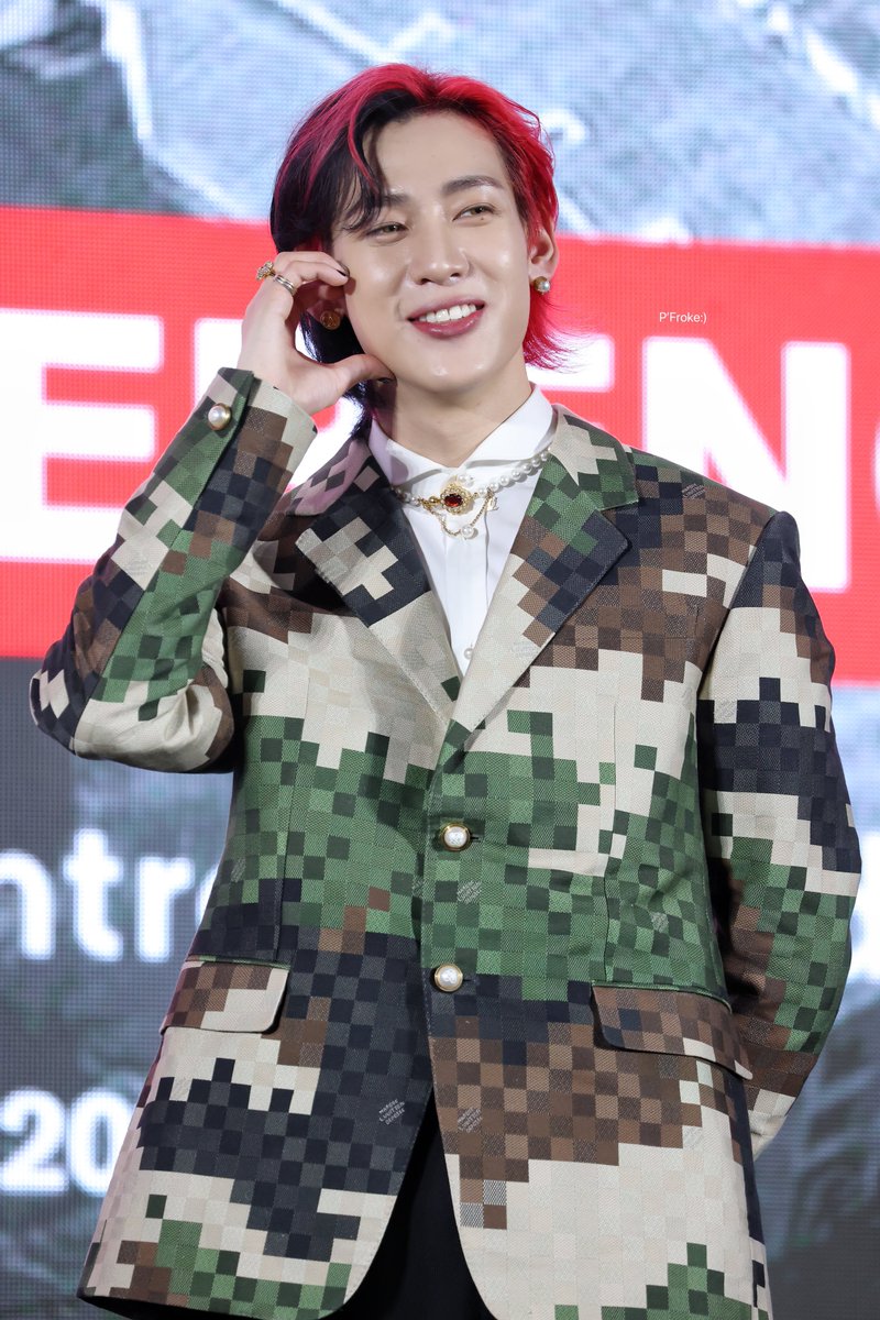 FWanit's tweet photo. 240315 มองอย่างไงก็น่ารัก❤️
BAMBAM RAJAMANGALA PRESS CON
#ENCOREAREA52PC
#BAMBAMENCOREAREA52INBKK
#แบมแบม #BAMBAM #뱀뱀 https://t.co/e5eIvIuq5L