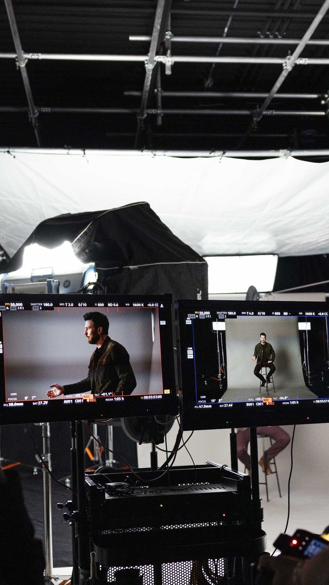 ⭐️ Chris nos bastidores do comercial da Audi.

#chrisevans