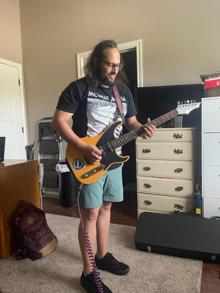 Ian Seavey tweet media