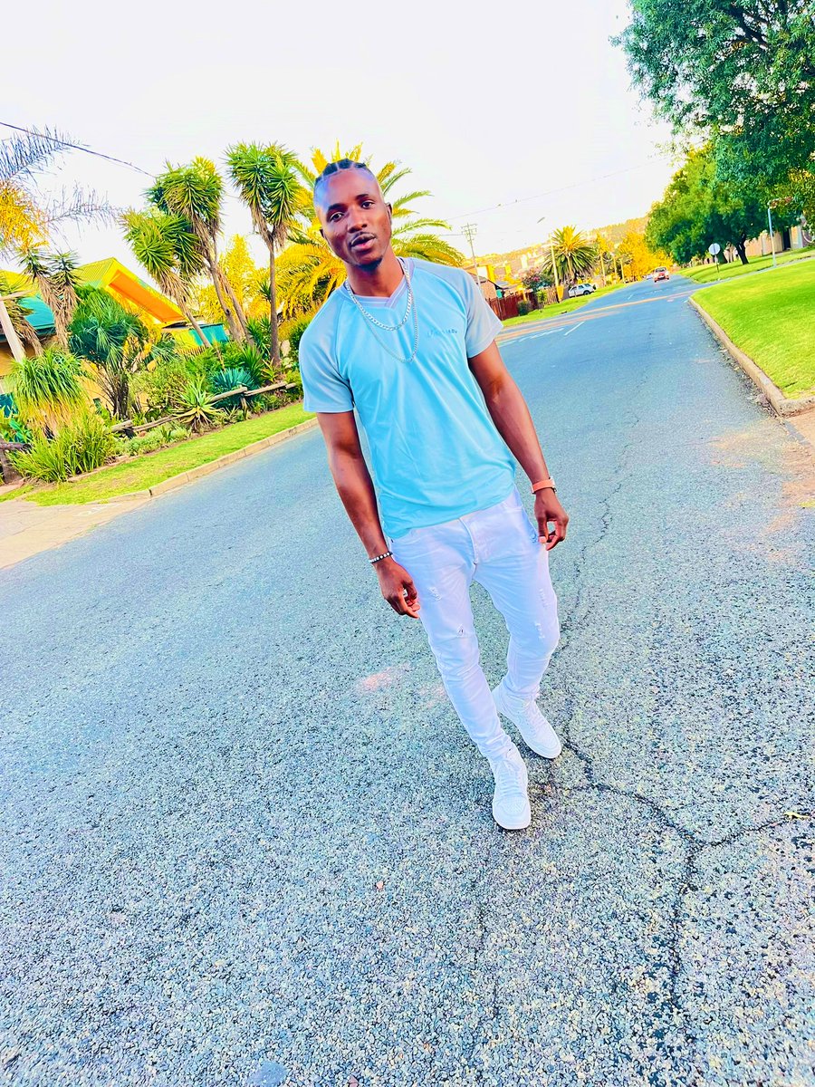 MrPlaymo's tweet photo. In Johannesburg South Africa 🔥🔥🔥 https://t.co/8Z238QhKEQ