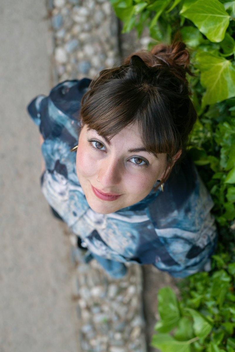 assaig_general's tweet image. 📻 Aquest dilluns, a les 18h:

🔺Entrevistem Mélodie Gimard amb actuació musical i  Lluís Rodríguez Salvà, president d'@ACIMC2 i Clara Santacana 

🔺Presentem la programació de la 41a temporada d’@ibercamera 

🔺Fem un tast del nou disc de CABRA editat per @microscopi_