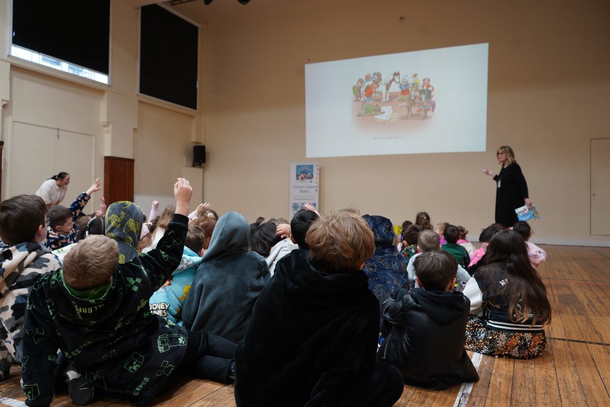 StAlsGlasgow's tweet photo. 💙 Our Mary’s Meals Ambassadors were delighted to welcome Scottish author Alison Page to a special assembly to celebrate World Book Day last week. 

🐕 Alison read her newest book to Infants, and Juniors enjoyed a question and answer session! 

@MarysMeals @corriescapers https://t.co/k1fd68F13Y
