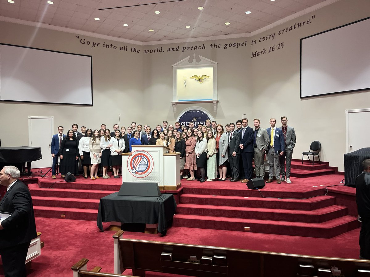 vbc_now's tweet photo. Our students love the privilege to attend Capitol Connection each year! 

We were able to attend strong services that focused on our great need for God in our nation! 

Students went with those from
their states to deliver Bible’s and pray for our country’s leaders! https://t.co/nWzLC6J5aN