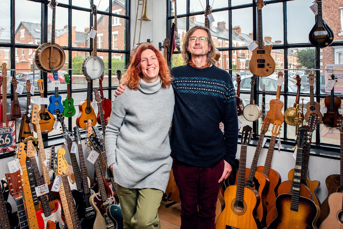 Meet the Pioneers: Curvy Sounds 🎸 🏠 Musical Instrument Shop based in Heaton ♻️ Sustainability is their jam! 🎶 Restoring Pre-Owned Instruments @curvysounds is not just about selling instruments; they’re about preserving music history and our planet 🔄 #GreenStreetPioneers