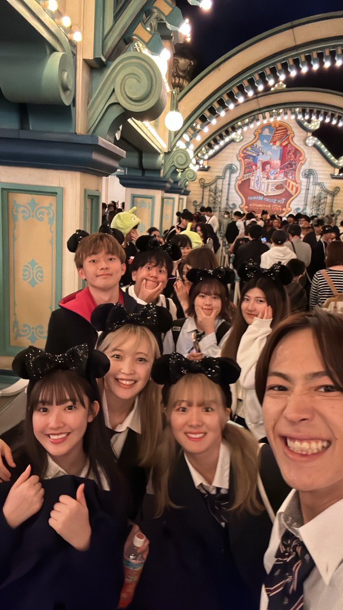 2025_atmark's tweet photo. 新1年生注目‼️
新一年生の皆さんは履修登録のこと困っていると思います😭

そこで、履修登録会を18日22時からzoomにて行います！！！

履修登録への疑問を聞きに来るだけでもいいので参加したい人はdmください‼️ https://t.co/ajtiJr5fmX