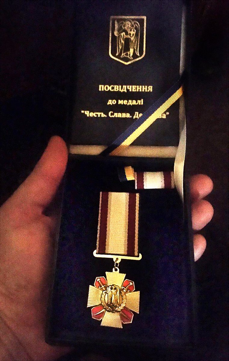 sergeypylnyk's tweet photo. Я вдячний моїй музі Olena L. Filippuk за натхнення і віру, моїй доньці Зинаида Попович та зятю Oleksii Popovych які підтримували мене, моя щира подяка всім тим людям, без яких моя діяльність була б нездійсненною.
Моєму Батькові, Пильнику Євгену Олексійовичу,  присвячую. https://t.co/lU7Xz6WP63