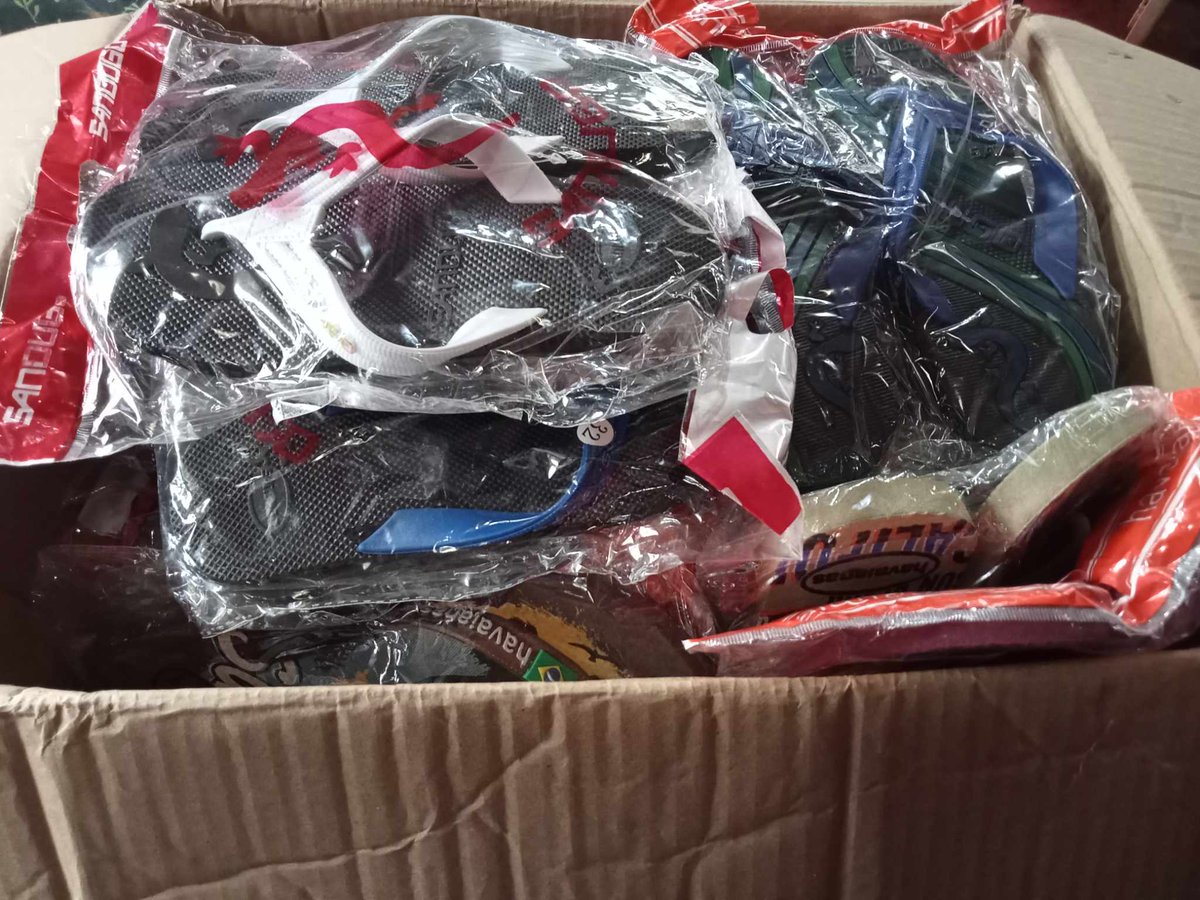 Dianah143's tweet photo. Slippers gift giving 📌
03/16/24
Thank you Lord for all the blessings and to those who support in this activity. God  bless you All🙏
@TsoAtlas @Gokubi_SGBFLR
@LizArtNFT_ @MyCryptoDairy @jeffvflynn @PixelPlantsSGB
#FlareNetwork  #SongbirdNetwork #cryptocurrency #DeFi   #XRP #NFT https://t.co/d0DTpjxDPt