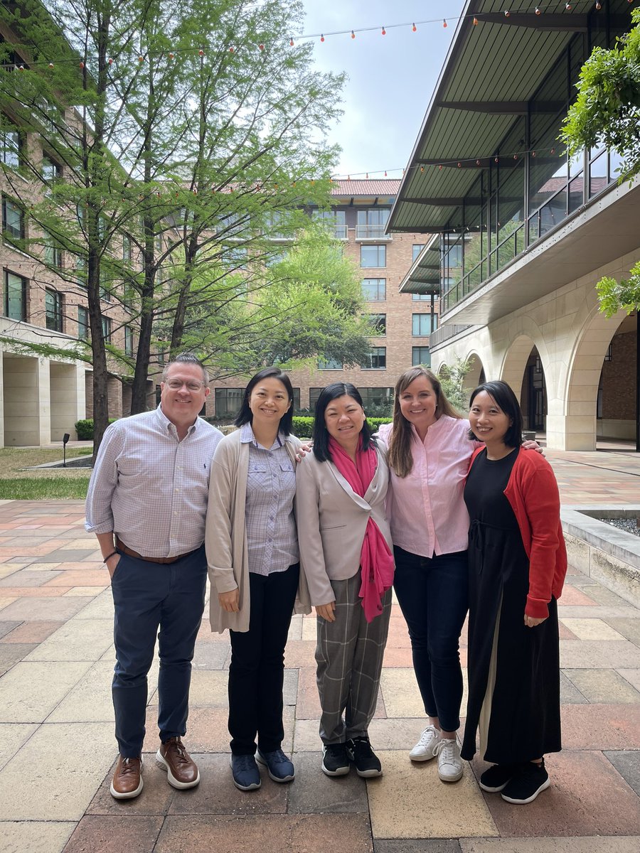 DrRobertRain's tweet photo. Had a grand time hosting the Singapore Ministry of Education at @MCPER_EDU at @UTAustin! What a wonderful opportunity to learn from one another! https://t.co/nw9uNyrZUP
