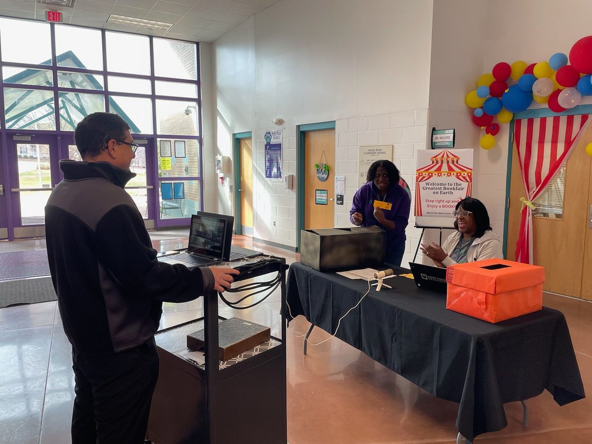 On Friday, our announcements get the special treatment!  Students who win the golden ticket are entered into a drawing to spin the wheel.  #PAWS #PBIS #dualschool