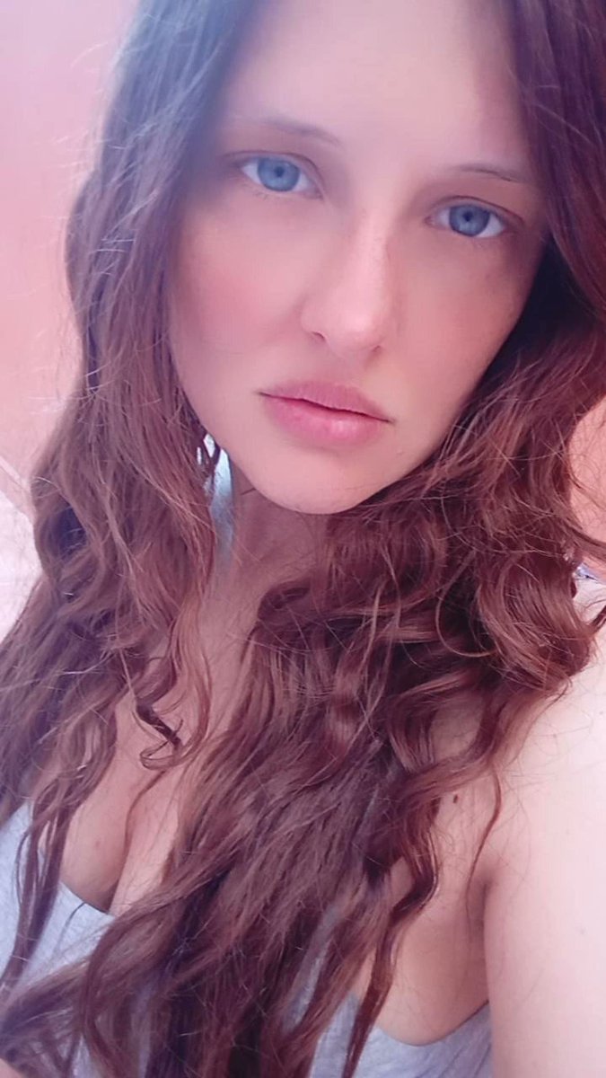 Was magst du an mir am liebsten? 

Sag es mit Emoji 💚