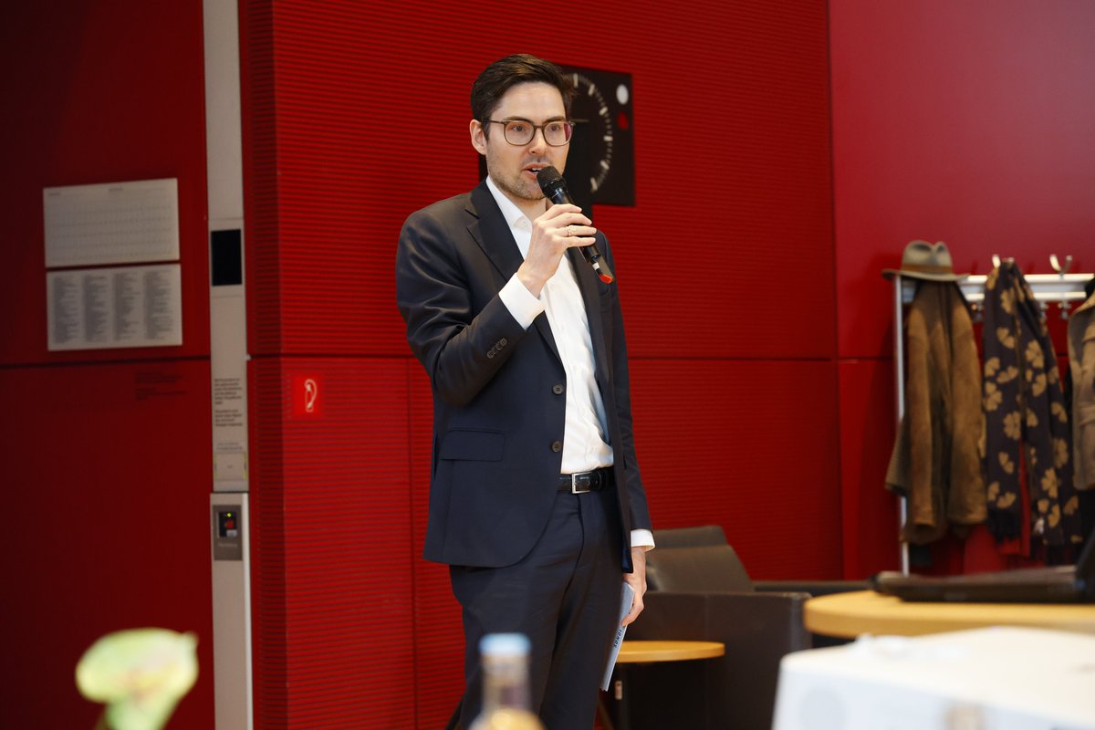 In herausfordernden Zeiten ist Digitale Souveränität wichtiger denn je. Die Perspektive der Unternehmen in 🇩🇪untersucht eine neue Studie von #ionos, die wir gestern vorgestellt haben und die ab sofort unter tinyurl.com/bdh3as4c abrufbar ist Fotos: Dirk Hasskarl/vor-ort-foto.de