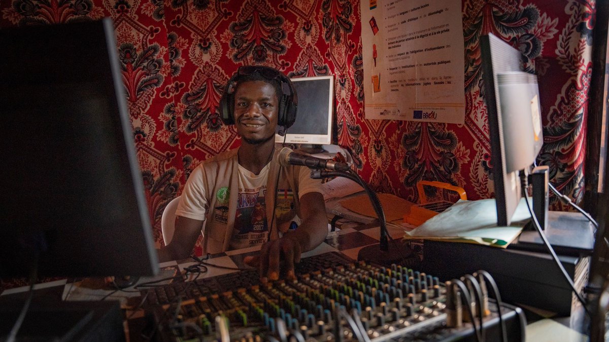 The Chinko team in CAR with the support of the European Union and @USAID is working with local radio stations to provide skills training to employees, and helping them host environmental programs designed to speak to local communities about the importance of conservation.