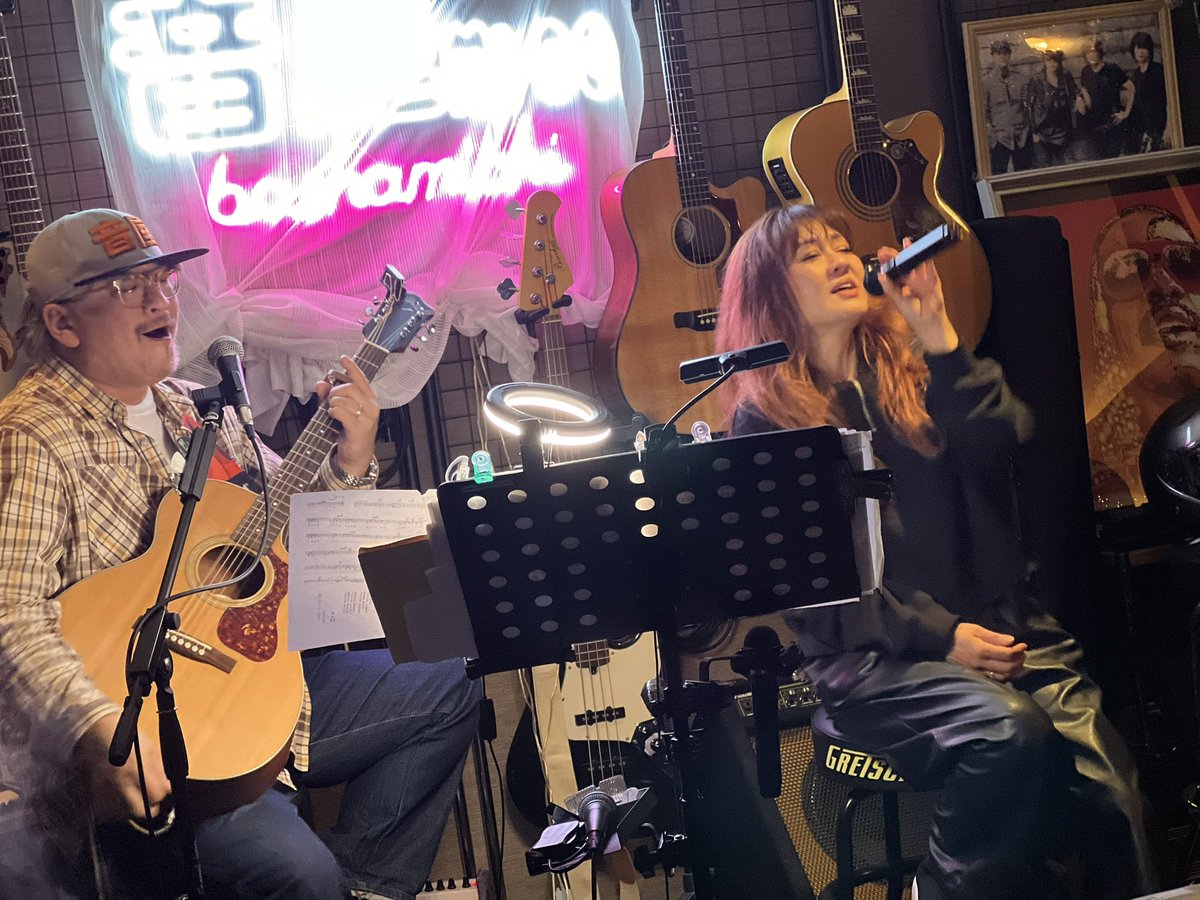 OTOYAMICO's tweet photo. 歌い、語る
@音屋MI-CO https://t.co/FVFnfJZhzY